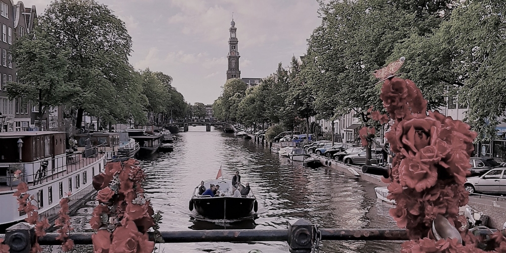 EEN VRIJ, VITAAL EN VERBONDEN AMSTERDAM